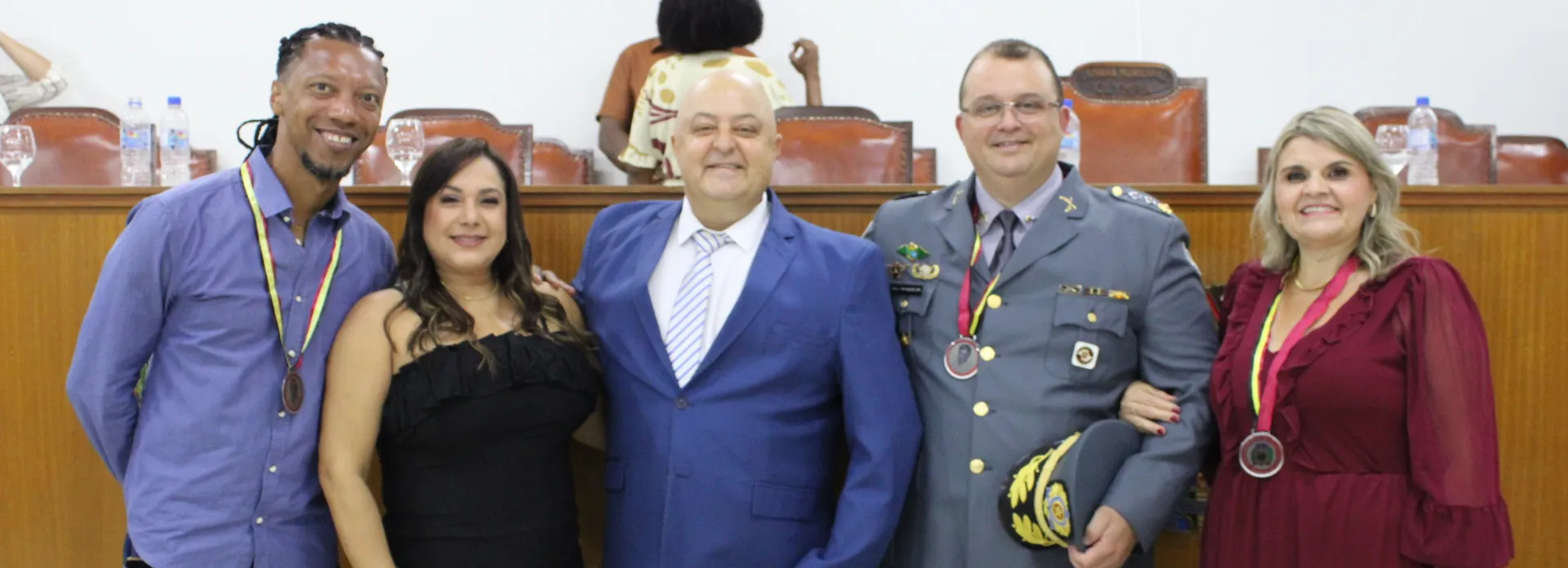 Sessão solene reconhece quatro personalidades por serviços prestados a Olímpia