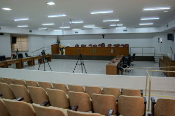 Câmara de Olímpia delibera e vota projetos da Cultura, homenagens e créditos antes do recesso