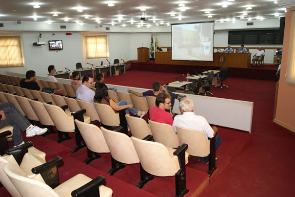 Audiência Pública é realizada para discussão e esplanação da LOA 2013