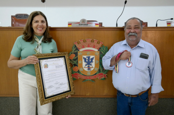 Toninho Peba recebe Medalha Professor José Sant’Anna por dedicação ao folclore olimpiense