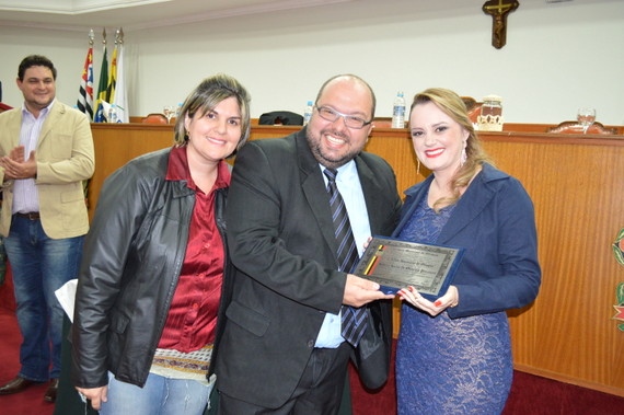 Pastora Rebeca recebe titulo de Cidadã Honorária de Olimpia