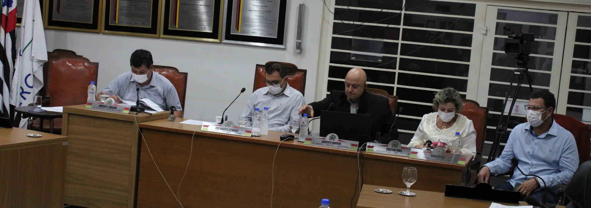 Câmara aprova por 7 votos a 2 relatório da Comissão Processante