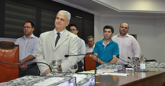 Uma sessão longa com debates intensos teve também a criação de incentivos para o Turismo