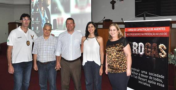 Com o Presidente Luiz Salata, Câmara acolhe evento para multiplicar agentes antidrogas na cidade
