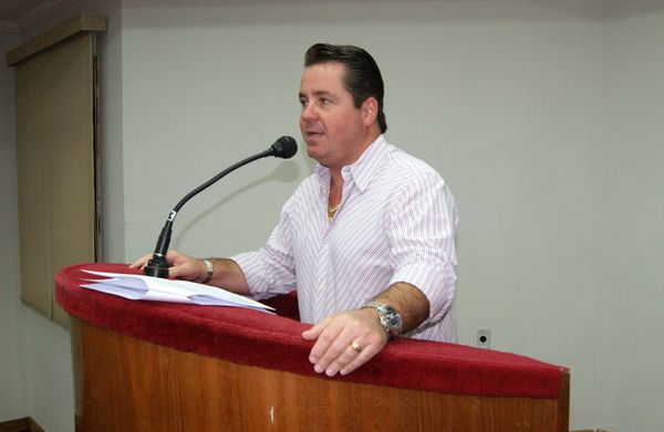 Presidente Beto Puttini é parabenizado por dois Projetos de Leis