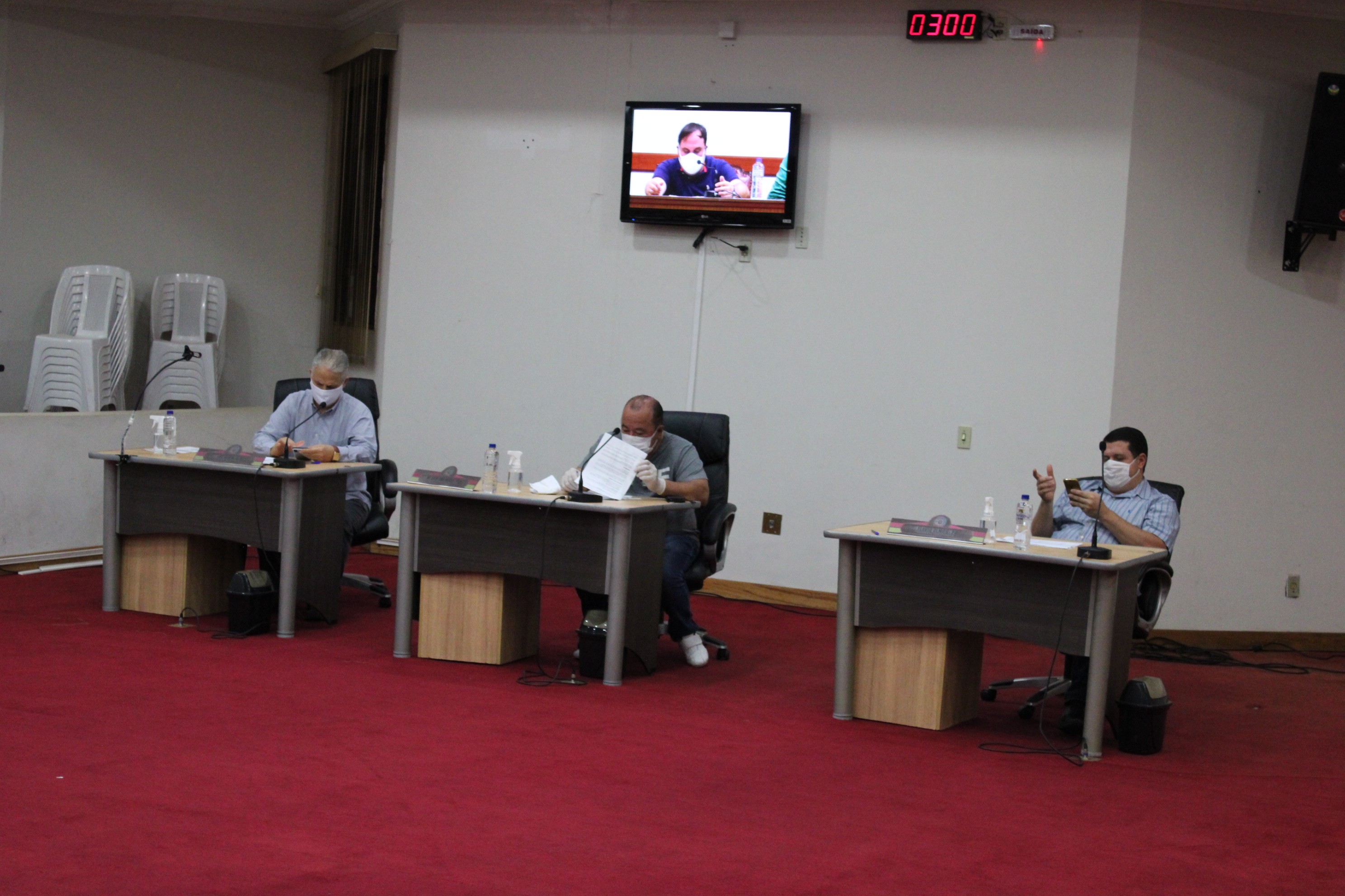 Em sessão breve , Câmara aprova Lei de Diretrizes Orçamentárias em primeira discussão