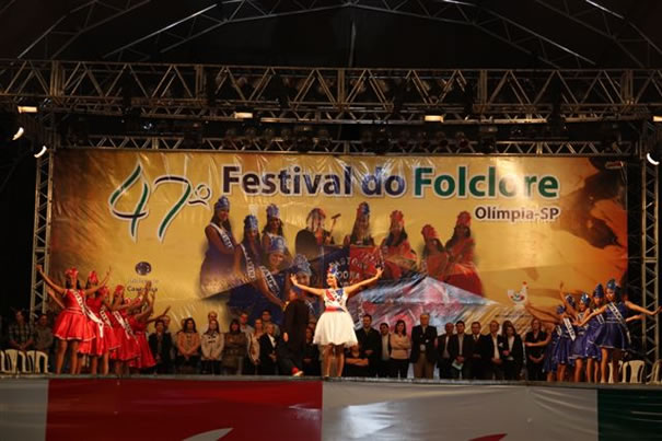 Começa o 47º Festival de Folclore de Olímpia