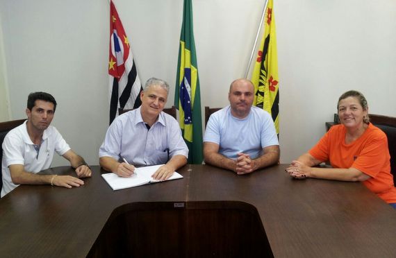 Salata, Marcão, Cristina e Marco assumem a direção da Câmara no 1º dia de 2015