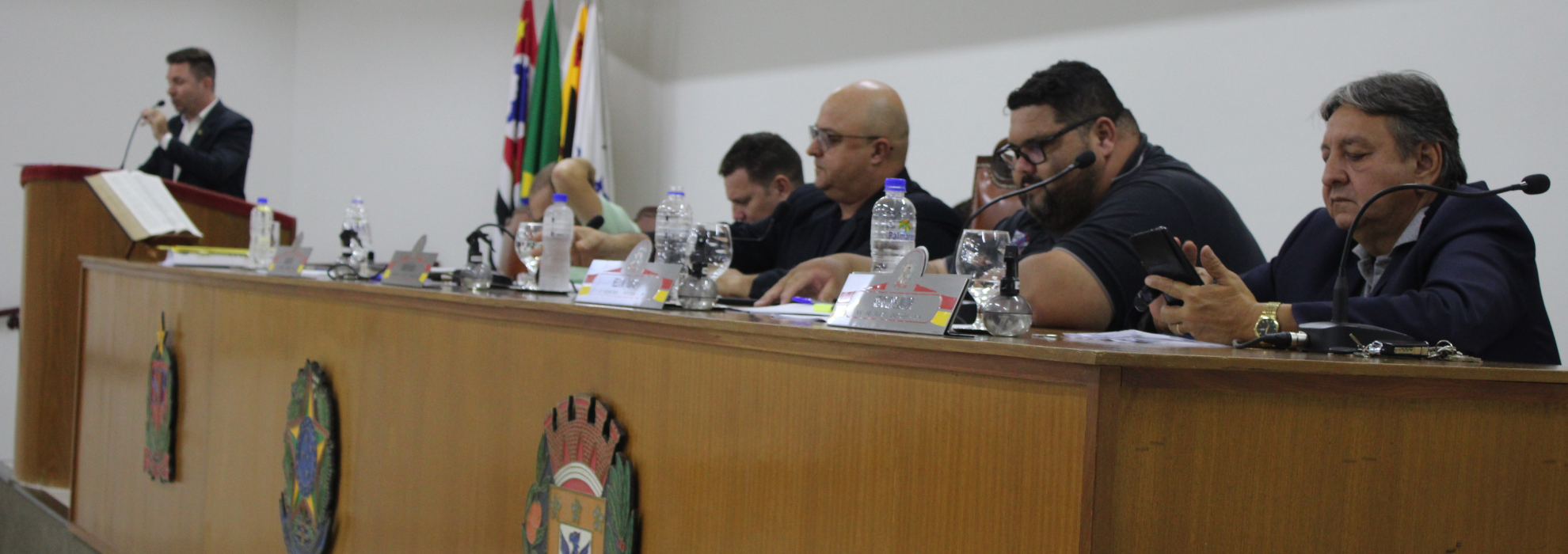 Câmara aprova reajuste de vencimentos de servidores da Casa