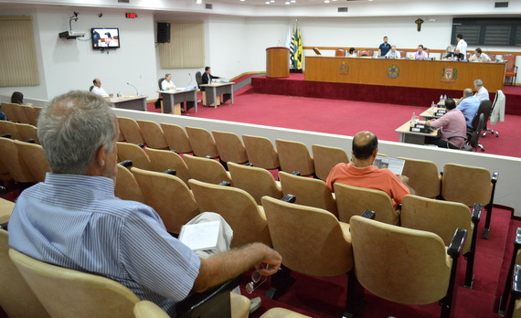 Câmara realiza 56ª Sessão Ordinária com dois projetos aprovados em redação final