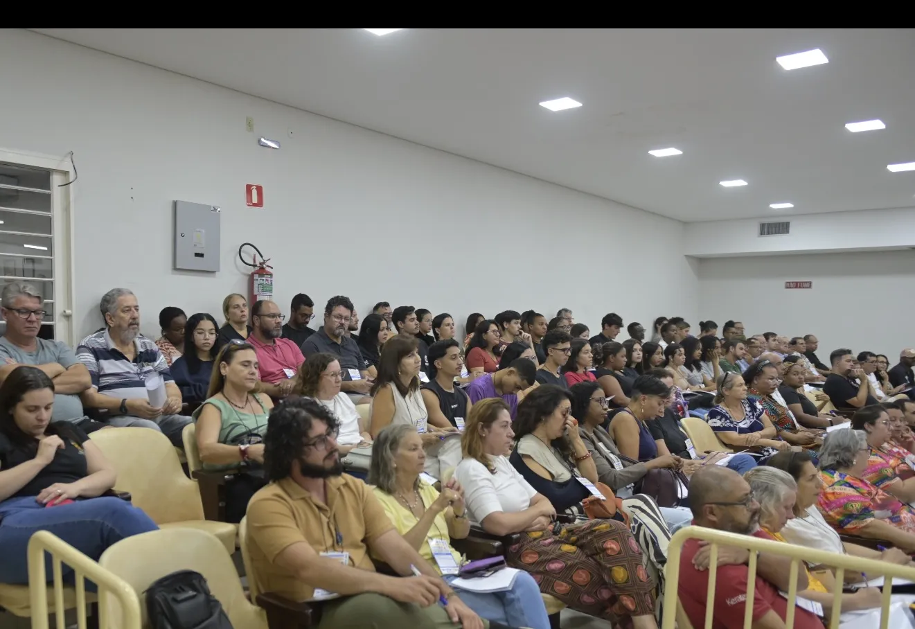 Câmara recebe debate sobre futuro das políticas culturais de Olímpia