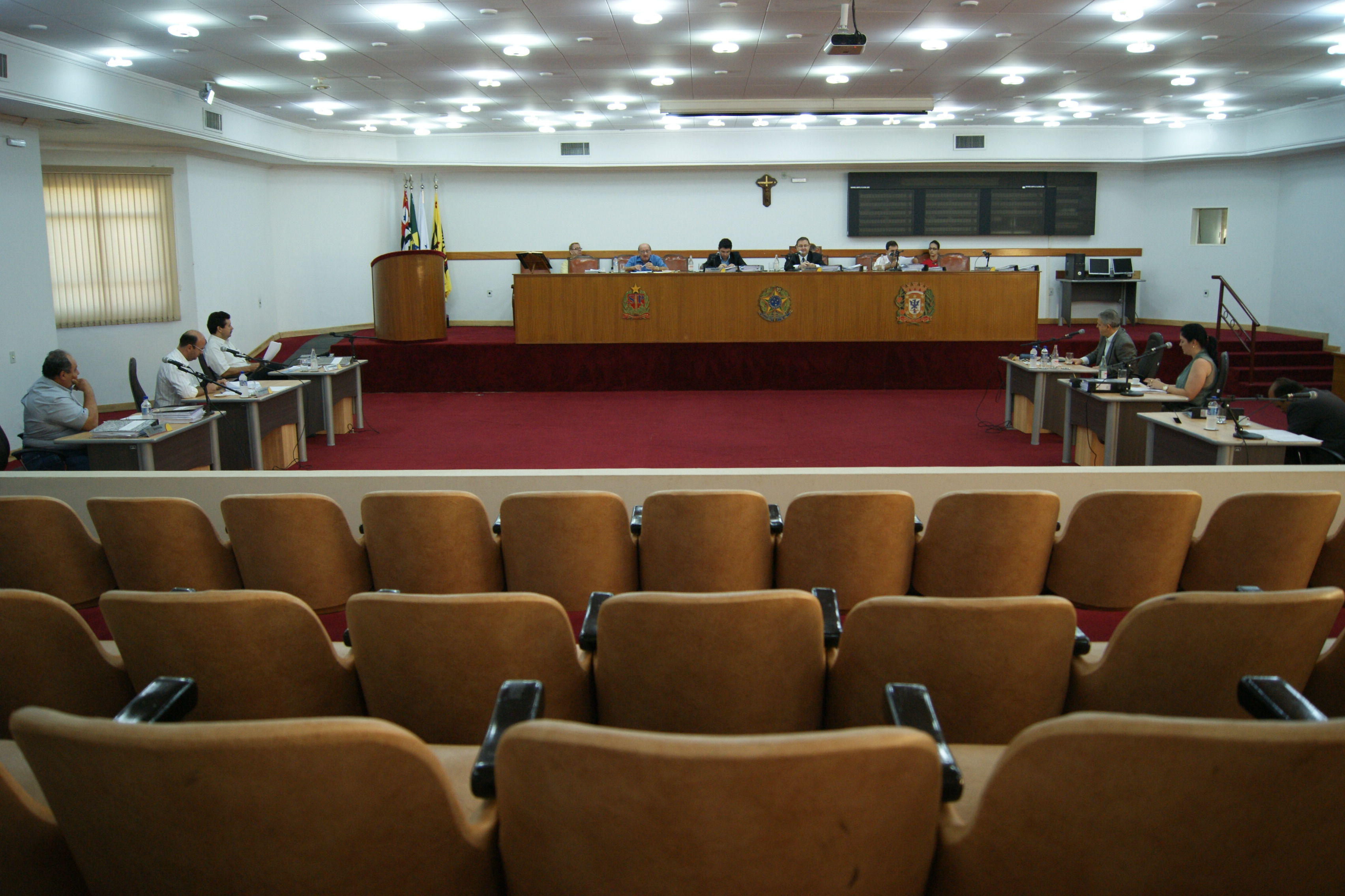 Projeto de Lei Complementar da Previdência é retirado da pauta, outros dois são aprovados