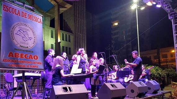 Recital de Canto e Instrumentos da ABECAO é sucesso com trabalho voluntário