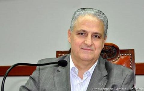 VEREADOR SALATA APRESENTA RESUMO DE SEUS REQUERIMENTOS PARA A SESSÃO DESTA SEGUNDA-FEIRA