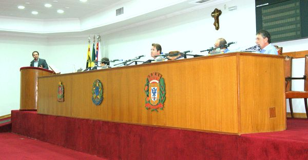 4ª Sessão ordinária aprovou 08 projetos legislativos