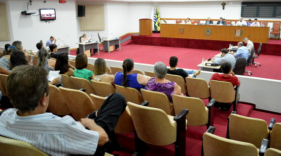 Marcão Coca assume a presidência na 54ª Sessão, que teve oito projetos aprovados