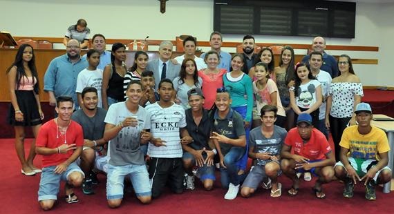 Uma sessão positiva com muitas novidades e autorizações imobiliárias