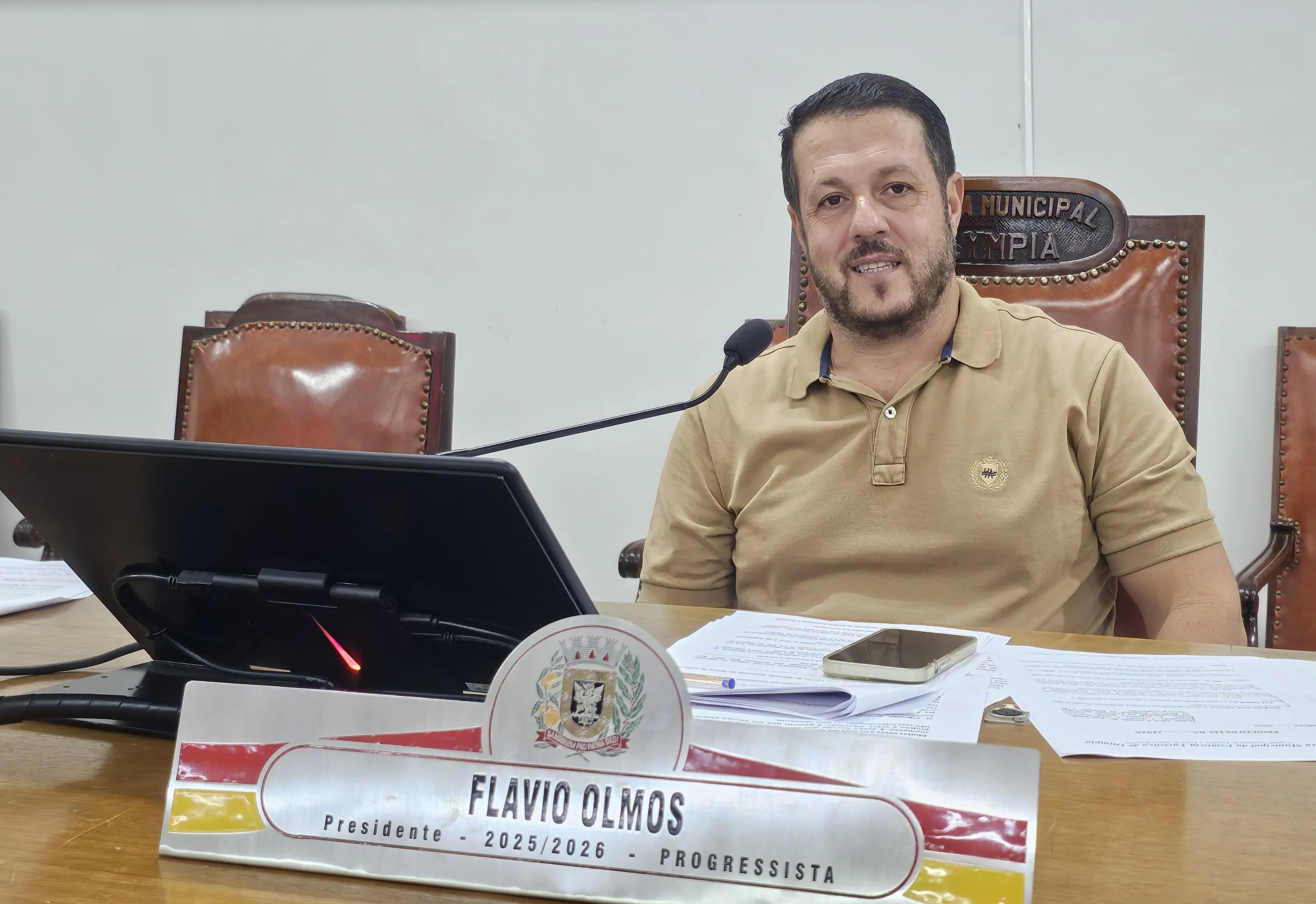 Câmara aprova série de projetos e agenda nova votação sobre vereadores