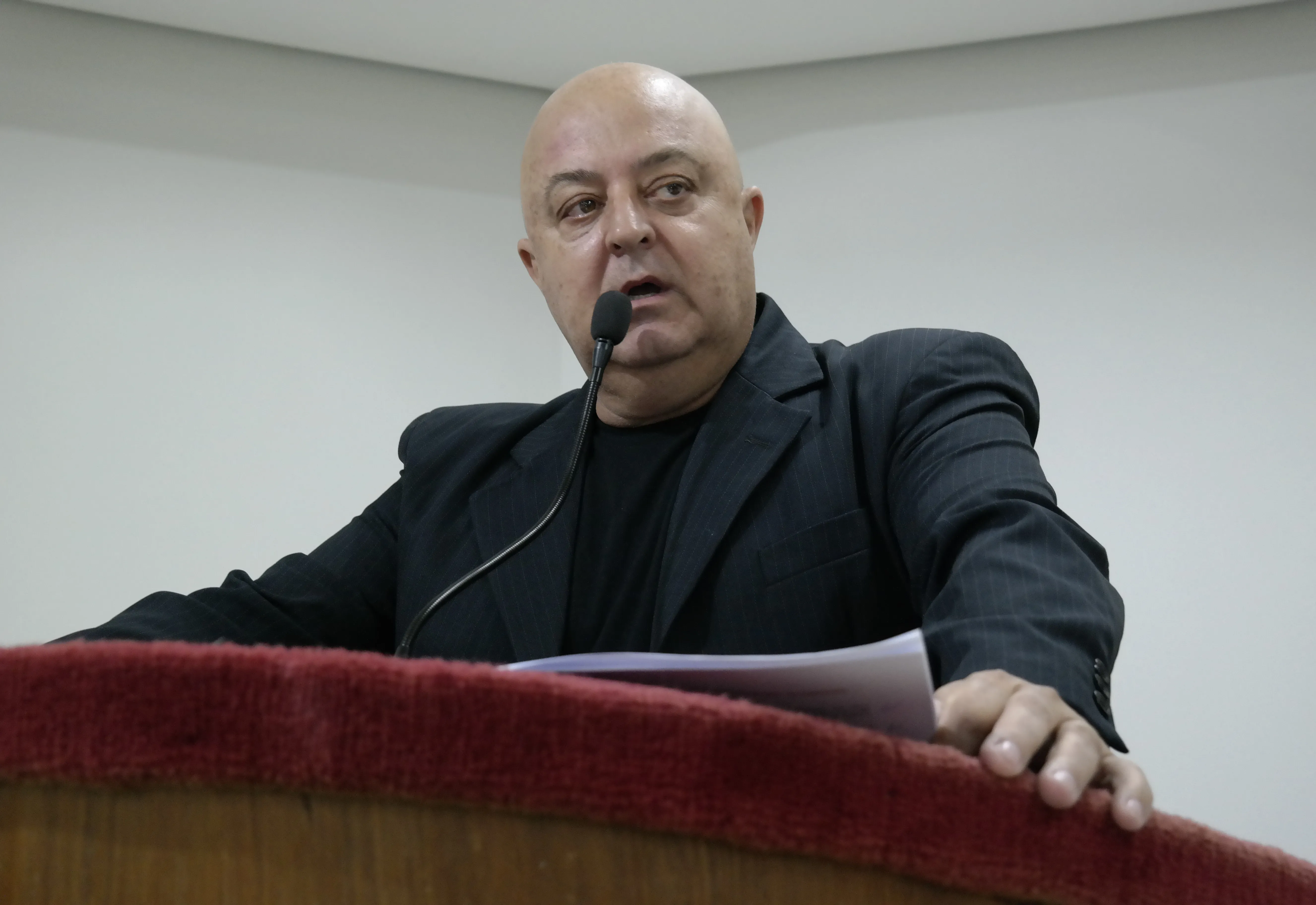 Decreto regulamenta lei do vereador Renato Barrera sobre 'Empresa Amiga do Autista'