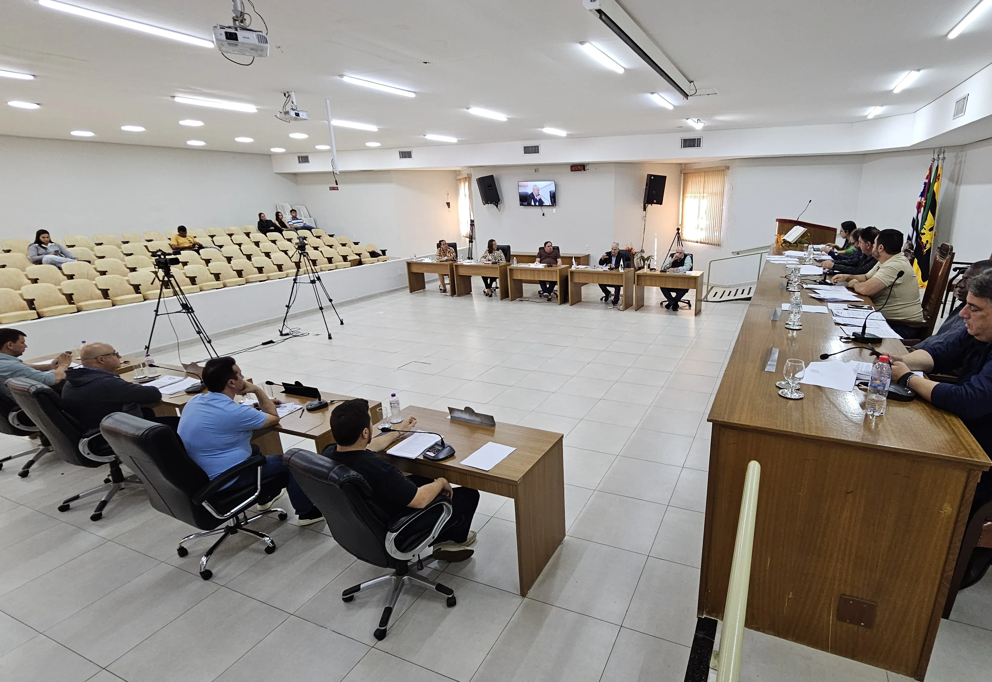 Câmara de Olímpia abre semana legislativa com créditos, contas e pauta urbana