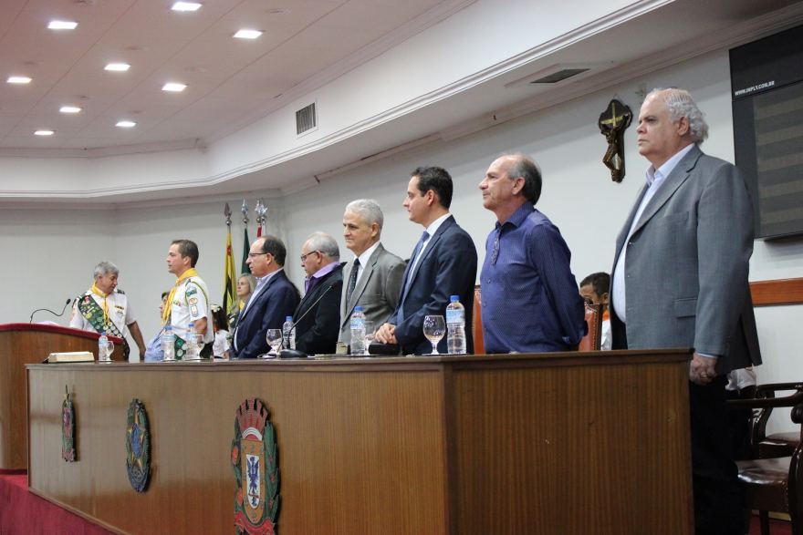 SESSÃO SOLENE EM HOMENAGEM A IGREJA ADVENTISTA LOTA CÂMARA